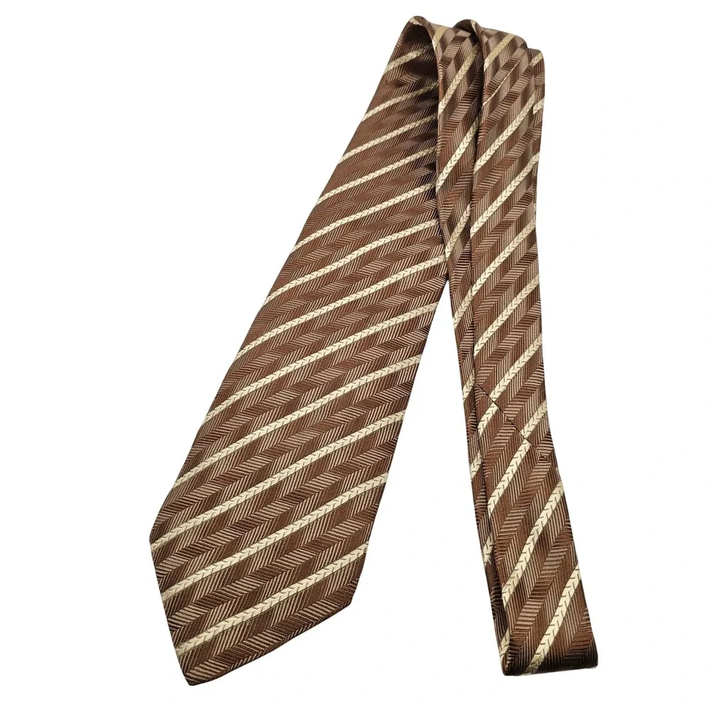 Brioni silk necktie